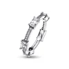 Kép 2/3 - Pandora Csillogó Szögletes Pavé gyűrű 48-as méret - 192397C01-48