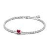 Kép 1/3 - Pandora piros szíves tennis karkötő 20 cm-es - 590041C02-20