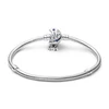 Kép 2/4 - Pandora kígyólánc karkötő holdcsattal, csillagokkal 16 cm-es - 592819C01-16