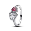 Kép 1/3 - Pandora Glória szívek gyűrű 50-es méret - 193662C01-50