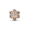Kép 2/2 - Pandora Ünnepi Hópehely charm - 782378C01