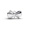 Kép 2/3 - Pandora Szikrázó masni charm - 793442C01