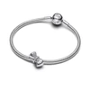 Kép 3/3 - Pandora Szikrázó masni charm - 793442C01