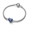 Kép 4/5 - Pandora "A kedvenc személyem" szív charm - 792750C01