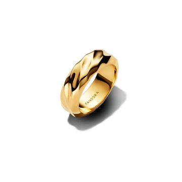 Pandora 14K aranyozott hullámos széles karikagyűrű 50-es méret - 163886C00-50